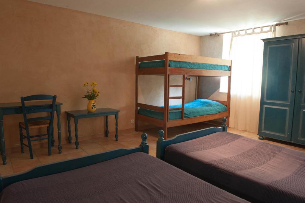 Hotel Domaine Bellelauze Bouriège Habitación foto