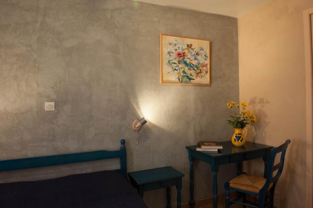 Hotel Domaine Bellelauze Bouriège Habitación foto
